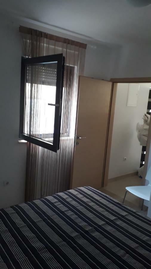 Apartman Ana Primošten Eksteriør bilde